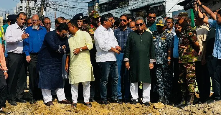 খালকে ডাস্টবিন হিসেবে ব্যবহারের মানসিকতা থেকে বের হতে হবে