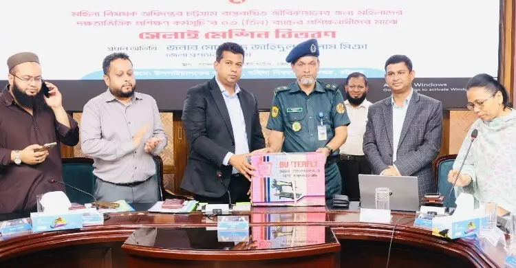 প্রশিক্ষণের অভিজ্ঞতা সবার কাছে ছড়িয়ে দিন: চট্টগ্রামের জেলা প্রশাসক