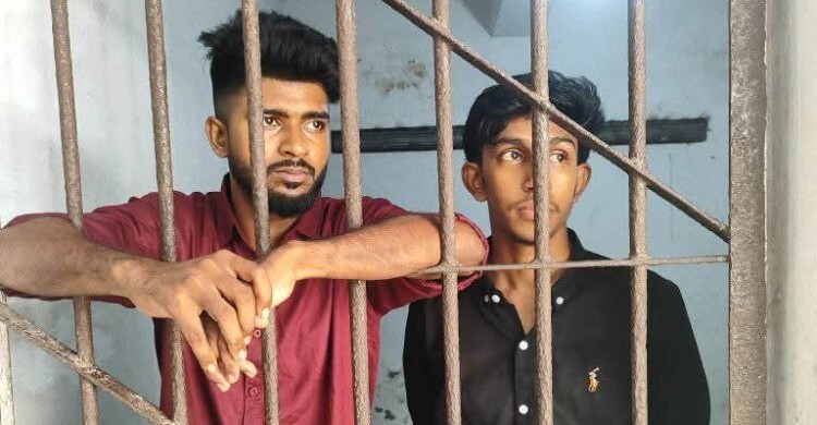 মেহেদি অনুষ্ঠানে ‘জয় বাংলা’ স্লোগান, বিয়ের দিন ধরা ২ ছাত্রলী