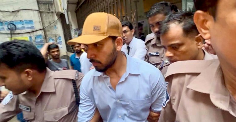 ফেসবুকে পরনারীর সঙ্গে ছবিসহ উসকানিমূলক পোস্ট দিতেন আলভী