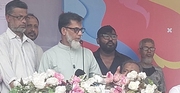 খেলায় দেশ যেন বিশ্বে মাথা উঁচু করে দাঁড়াতে পারে সে লক্ষ্যে কাজ চলছে