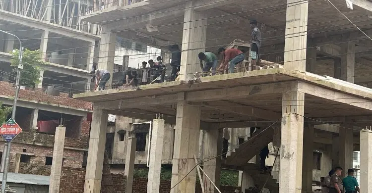ভাঙা হলো ৬ ভবনের অবৈধ অংশ, সেই সঙ্গে ২২ লাখ টাকা জরিমানা