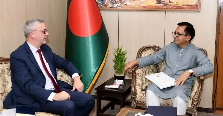 এলডিসি গ্রাজুয়েশন পেছানো-মুক্ত বাণিজ্য চুক্তি নিয়ে ইইউ’র সঙ্গে আলোচনা