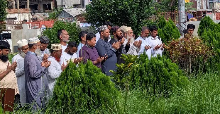 শহীদ মুগ্ধ ও জয়ের কবর জিয়ারত করলেন জামায়াত নেতা সেলিম উদ্দিন