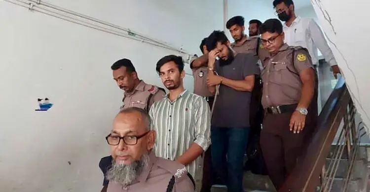 উগ্রবাদী পোস্ট দেওয়ায় সিঙ্গাপুরে দুই বাংলাদেশির ওয়ার্ক পারমিট বাতিল