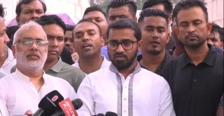 জিয়া-খালেদার কবরে রাশেদ খাঁনের শ্রদ্ধা, দোয়া চাইলেন দেশবাসীর