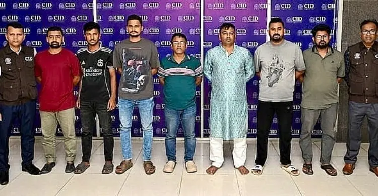 এক নারীর ভিসায় আরেক নারীকে ইতালি পাঠানোয় রিমান্ডে ২, কারাগারে ৫
