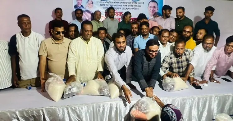 চন্দনাইশে বন্যায় ক্ষতিগ্রস্ত ১৫০০ পরিবারকে খাদ্য সহায়তা
