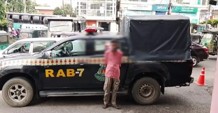 ট্রাকের গোপন চেম্বার থেকে ৭ হাজার ৮৫০ ইয়াবা উদ্ধার, চালক আটক