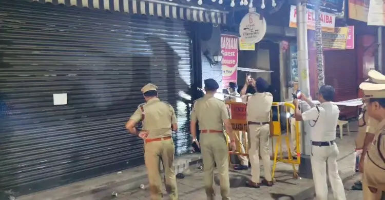 হোটেলের আগুনে টনক নড়ল প্রশাসনের, নিউমার্কেট এলাকায় ব্যাপক অভিযান