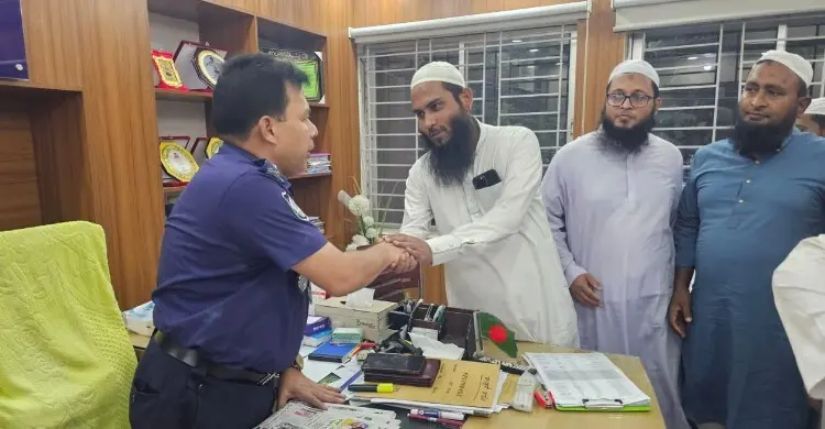 বিচারদাবিতে ওসির সঙ্গে দেখা করলেন ইসলামী যুব আন্দোলনের নেতারা