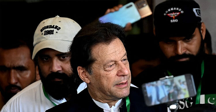 পিটিআই আবেদন করলে ইমরান খানকে নিজ বাসভবনে স্থানান্তর করবে সরকার