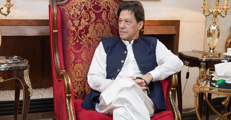 Pakistan ex-PM Imran blames army chief for arrest episode