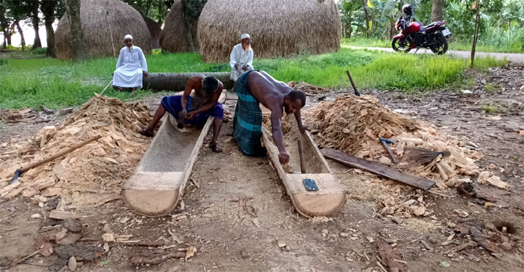 বিলুপ্তির পথে বাড়িয়াদীর কোন্দা শিল্প