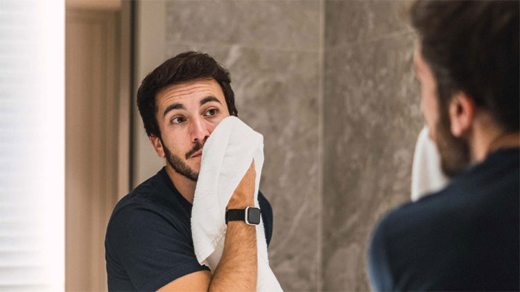 পুরুষের ত্বকেও কি যত্নের প্রয়োজন?