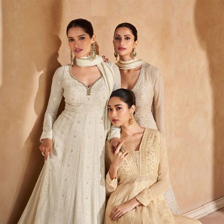 ছুটির দিনের সাজ ও পোশাক কেমন হবে