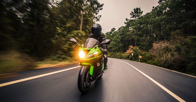 গতির নেশা স্বাধীনতা নাকি আত্মহত্যা