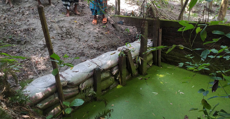 নালা বন্ধ করে বাড়ি নির্মাণ, জলাবদ্ধ ৭০০ একর ফসলি জমি