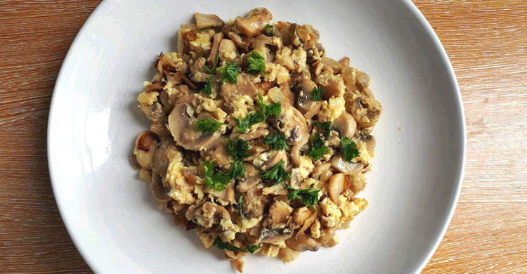 বেশি স্বাস্থ্যকরভাবে ডিম খাবেন যেভাবে