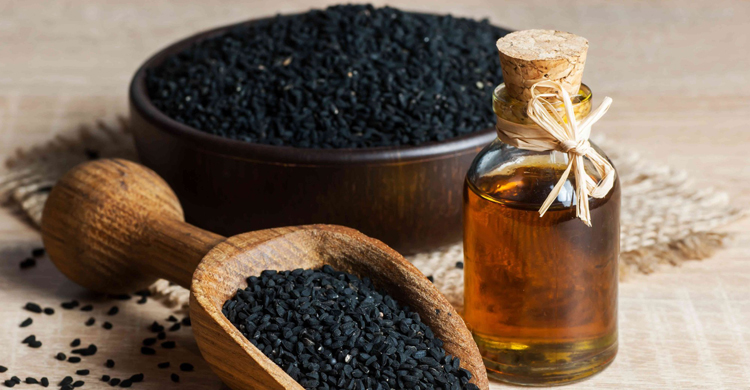 চুল ঘন করার জন্য সরিষার তেলের সঙ্গে কী ব্যবহার করবেন