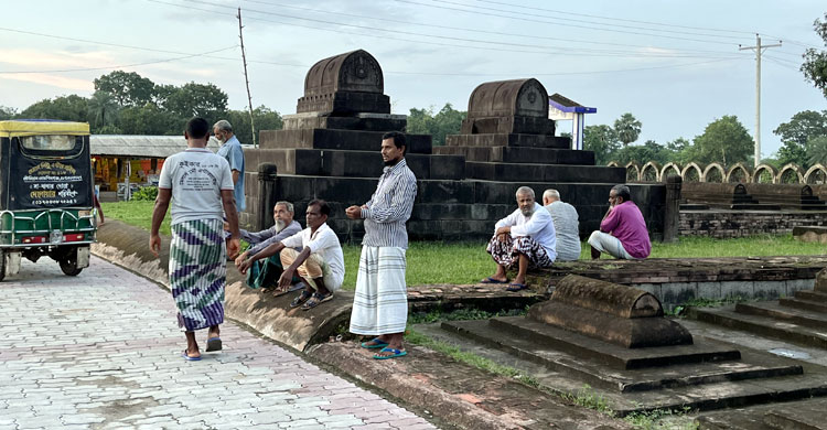 ভ্রমণপিপাসুদের চাহিদা মেটায় ছোট সোনামসজিদ
