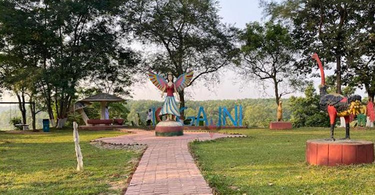 পাহাড়-বনের সৌন্দর্য ‘গজনী অবকাশ কেন্দ্র’