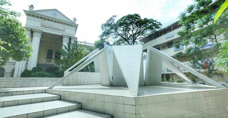 শিক্ষক সংকটে জগন্নাথ বিশ্ববিদ্যালয়ের ৯ বিভাগ-২ ইনস্টিটিউট