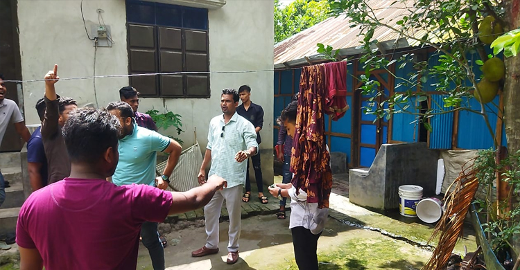 শামীম ওসমানের সঙ্গে তর্ক, সেই যুবকের নোয়াখালীর বাড়িতে হামলা