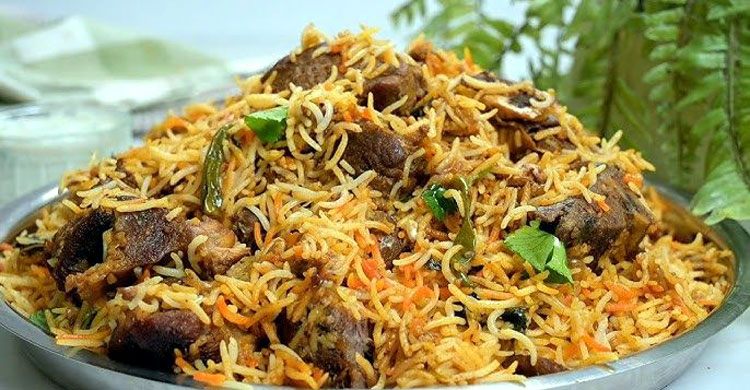 রাজসভা থেকে বাড়ির হেঁশেলে বিরিয়ানি
