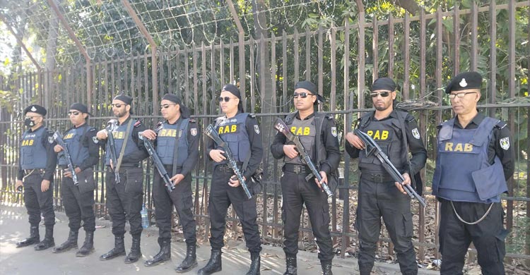 ১৫ সেনা কর্মকর্তা ট্রাইব্যুনালে, নিরাপত্তা জোরদার