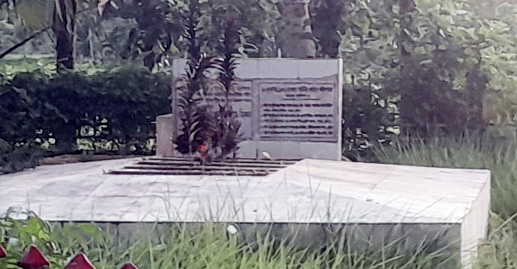 সম্মান আছে, স্বীকৃতি নেই