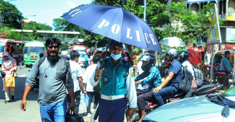 ট্রাফিক পুলিশদের ‘নীরব ঘাতক’ ঢাকার বায়ুদূষণ