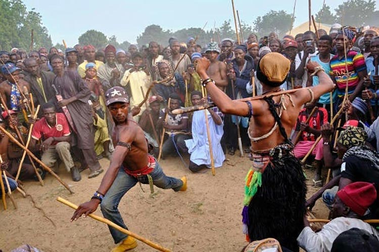 বিয়েতে পুরুষত্বের প্রমাণ দিতে সহ্য করতে হয় চাবুকের আঘাত