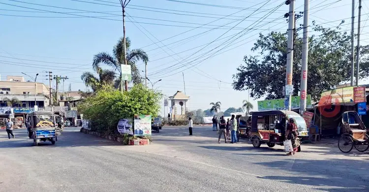 আওয়ামী লীগের দুর্গ গোপালগঞ্জ, ভোট নিয়ে কী ভাবছেন ভোটাররা?
