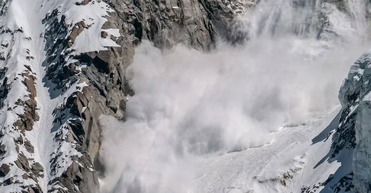 ভারতে তুষারধসে নিহত ৪, এখনো নিখোঁজ কয়েকজন