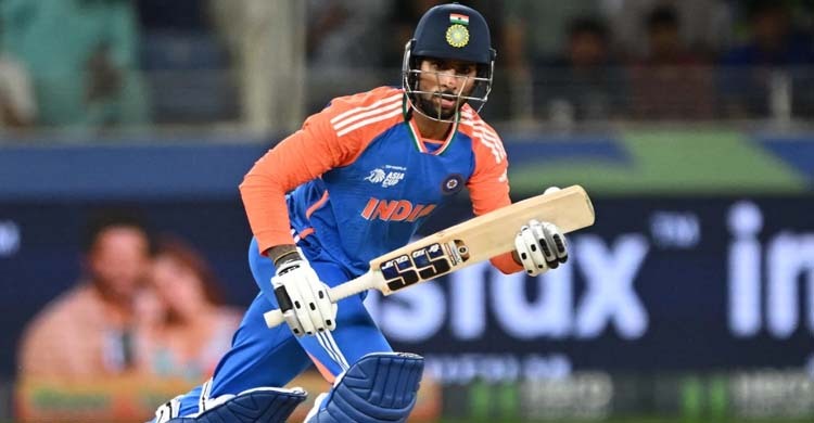 ওমান ক্রিকেটে ইতিহাস, টস জিতে ব্যাটিংয়ে ভারত