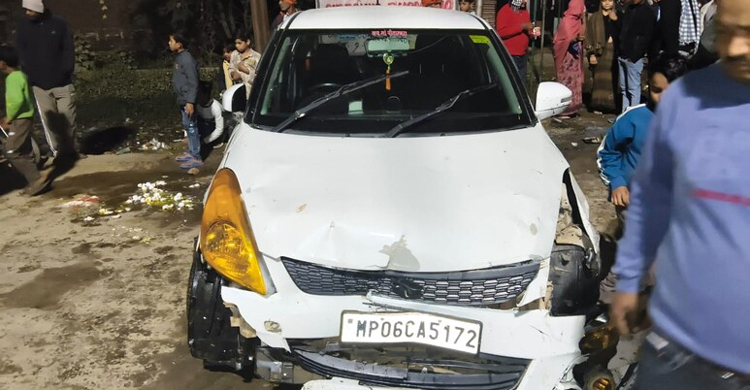 মধ্যপ্রদেশে বিজেপি নেতার গাড়ি চাপায় শিশুসহ নিহত ২