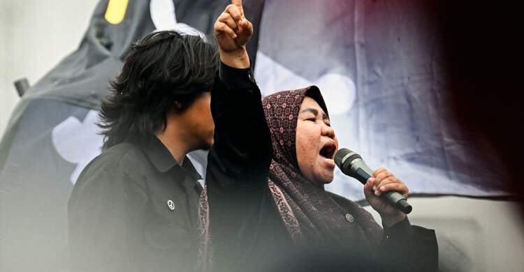 ইন্দোনেশিয়ায় ফের বিক্ষোভ করেছে শিক্ষার্থীরা