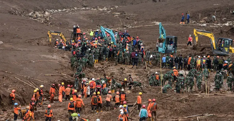 ইন্দোনেশিয়ায় ভূমিধসে ২৩ সেনা নিহত
