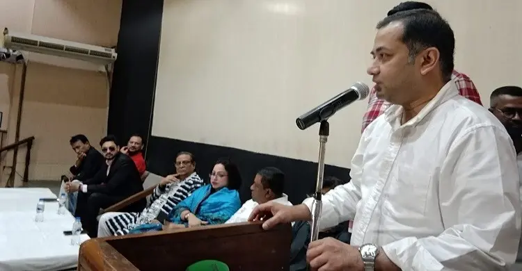 অপশাসন-দুর্নীতির জঞ্জাল দূর করার দায়িত্ব নিয়েছে সরকার 