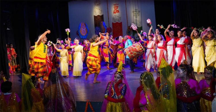 ‘পদক দিতে পেরে নিজেদের ধন্য মনে করছি’