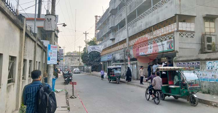 টাঙ্গাইল-৭ আসনে ভোটের আমেজ কম, কেন্দ্রে যাওয়া নিয়ে শঙ্কা