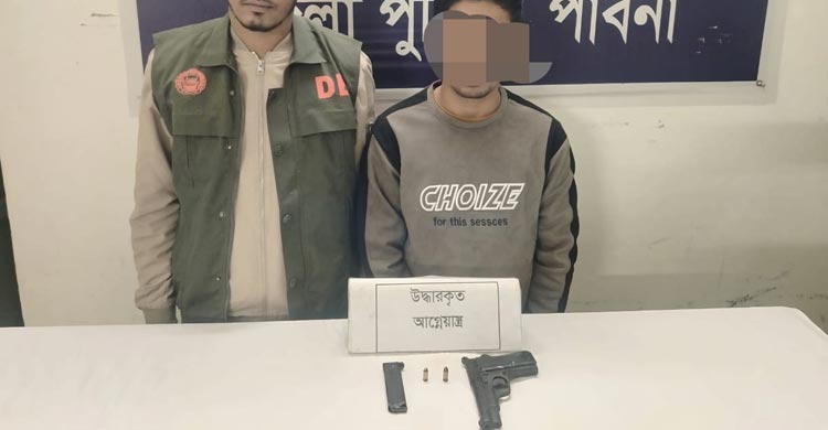 পাবনায় বিএনপি-জামায়াত সংঘর্ষে পিস্তল হাতে ভাইরাল যুবক গ্রেফতার