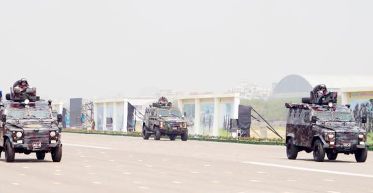 জাতীয় দিবস প্যারেডে প্রথমবারের মতো বিজিবির যান্ত্রিক বহর