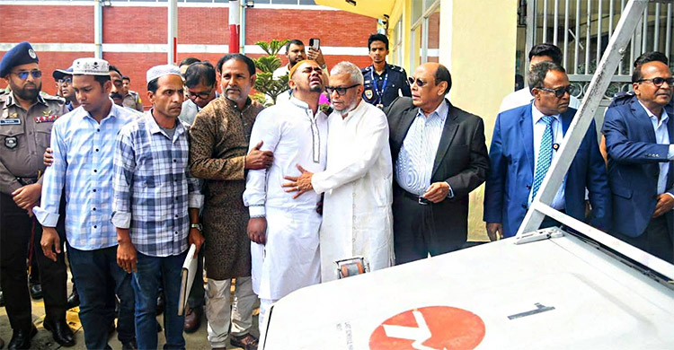 আমিরাতে নিহত বাংলাদেশি সালেহ আহমেদের দাফন সম্পন্ন