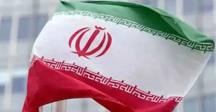 ওমান উপকূলে মার্কিন জাহাজে হামলার দাবি ইরানের