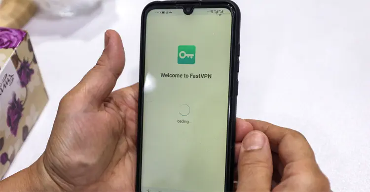 ইরানে ৫০ দিন ধরে ইন্টারনেট সংযোগ বিচ্ছিন্ন