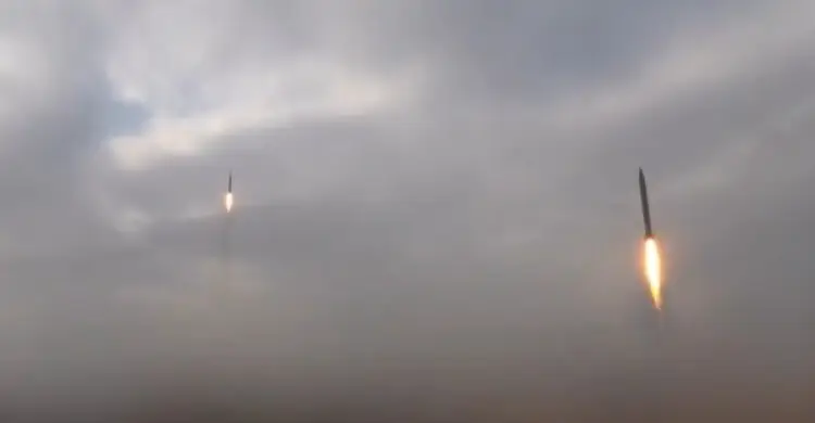 মধ্যপ্রাচ্যজুড়ে জ্বালানি অবকাঠামো গুঁড়িয়ে দেওয়ার হুমকি ইরানের