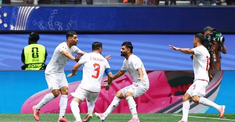 ইরানের গোল বাতিল, প্রথমার্ধে আটকে রইলো বেলজিয়াম