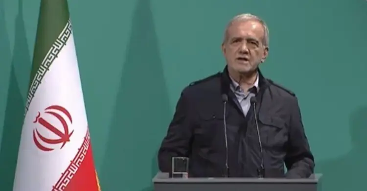 প্রতিবেশী দেশগুলোতে হামলা বন্ধের ঘোষণা ইরানের